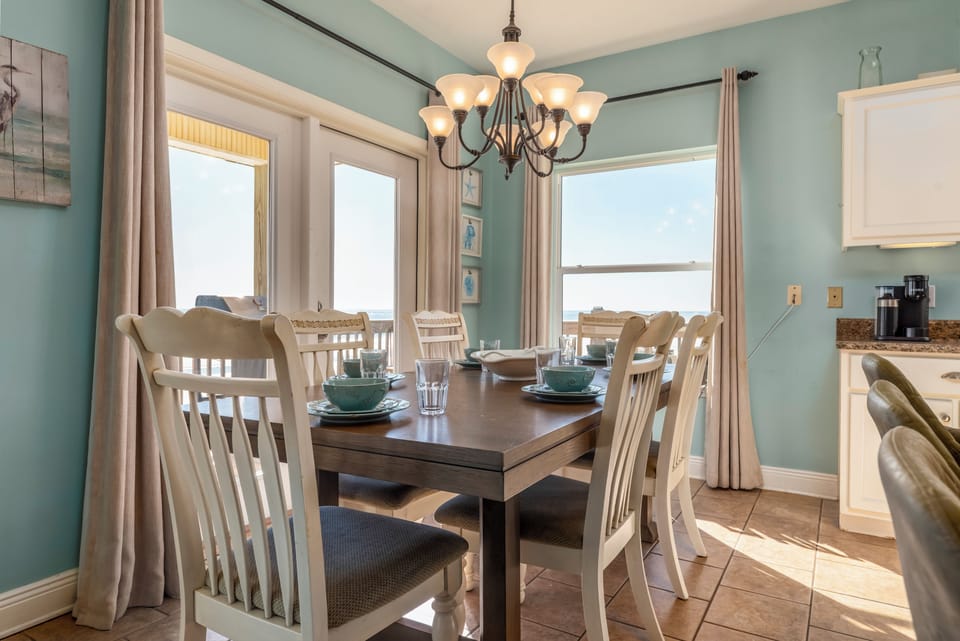 Sea Yall Dining Table with six seats