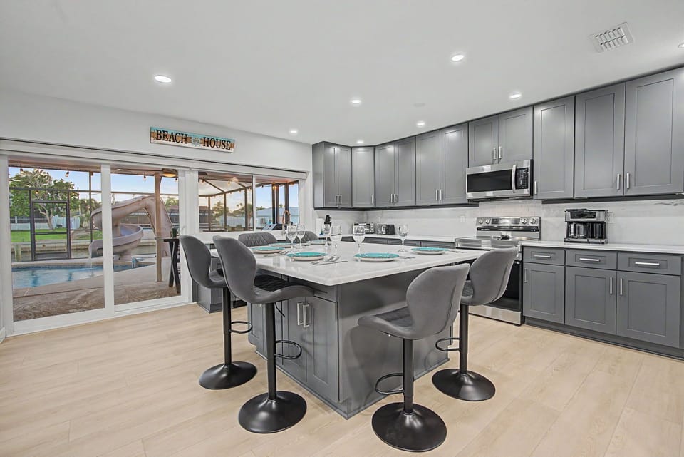 Dolphin Whispers Fully Equipped Kitchen