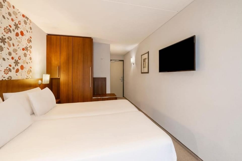 Settle in with ample storage and a relaxing, uncluttered layout.