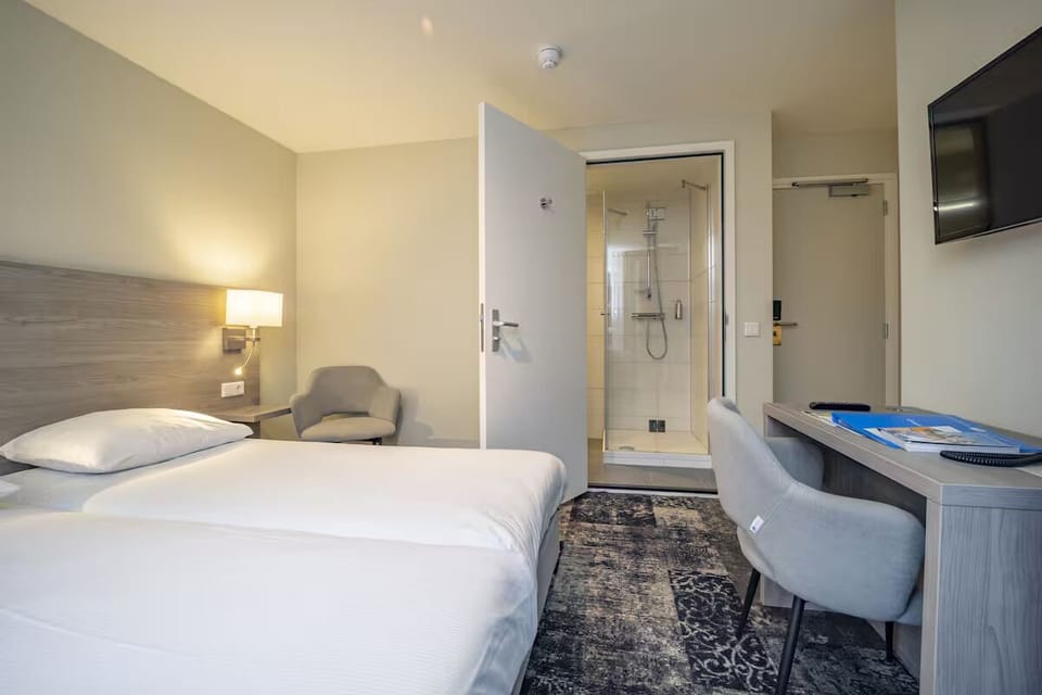 Start your day in a spacious room with ensuite access.
