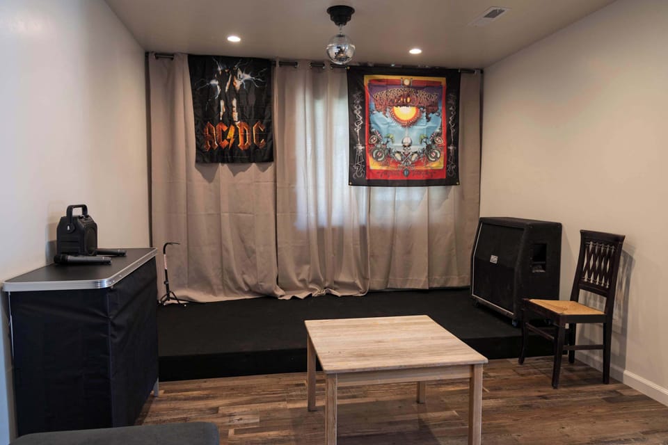 Karaoke stage