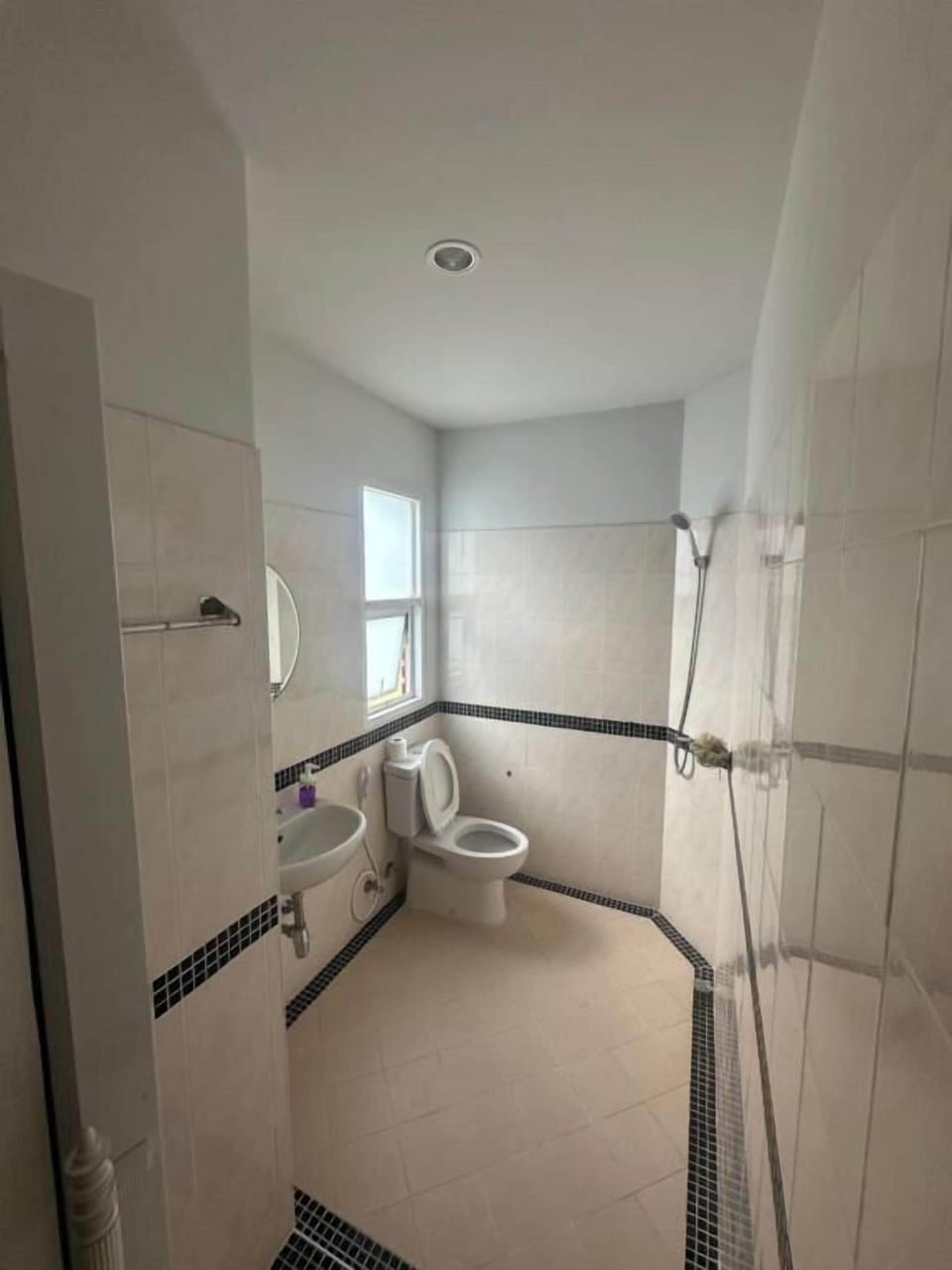 Deluxe Double Room, Balcony, Garden View | Bathroom | Shower, hair dryer