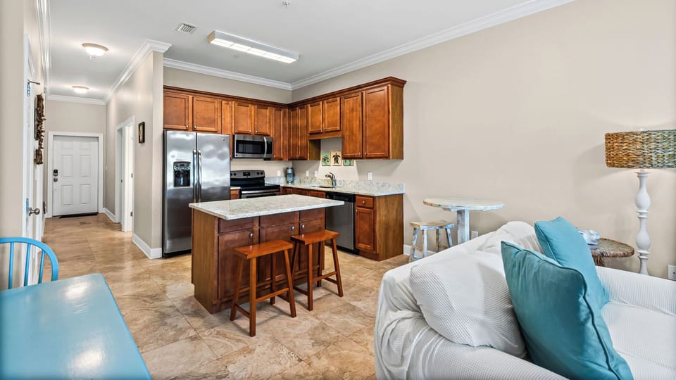 Condo, Multiple Beds, Balcony, Garden View (Seagrove Highlands 1308) | Interior