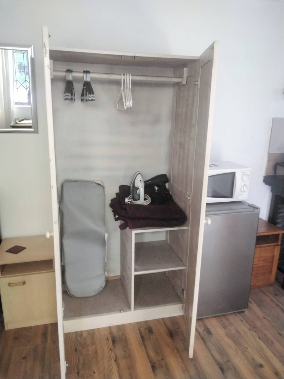Apartment, 1 Bedroom, Smoking, Garden View | Interior