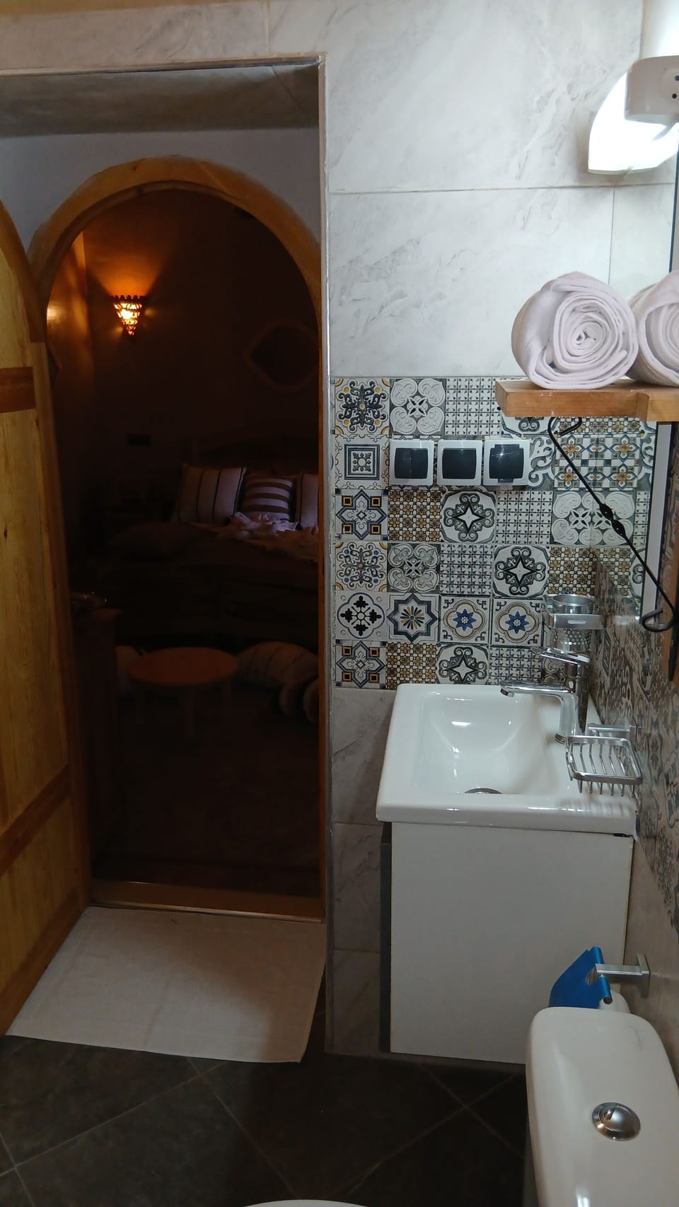 Superior Double Room, Hill View | Bathroom