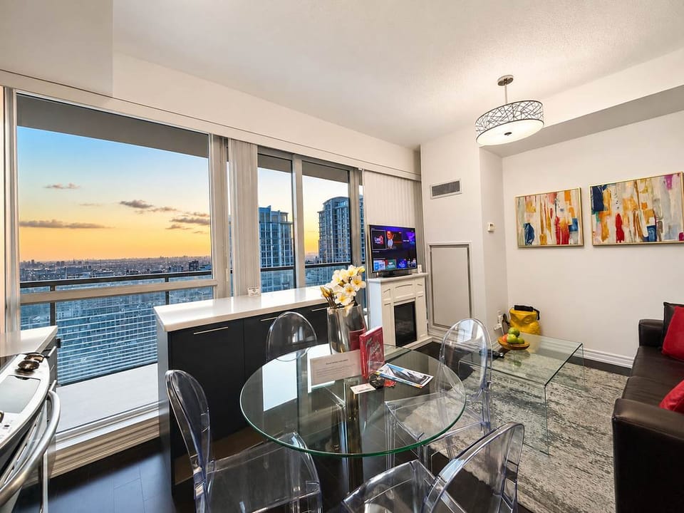 Comfort Condo, 1 Queen Bed with Sofa bed, Kitchen, City View | Living area | 42-inch LED TV with digital channels, fireplace, streaming services