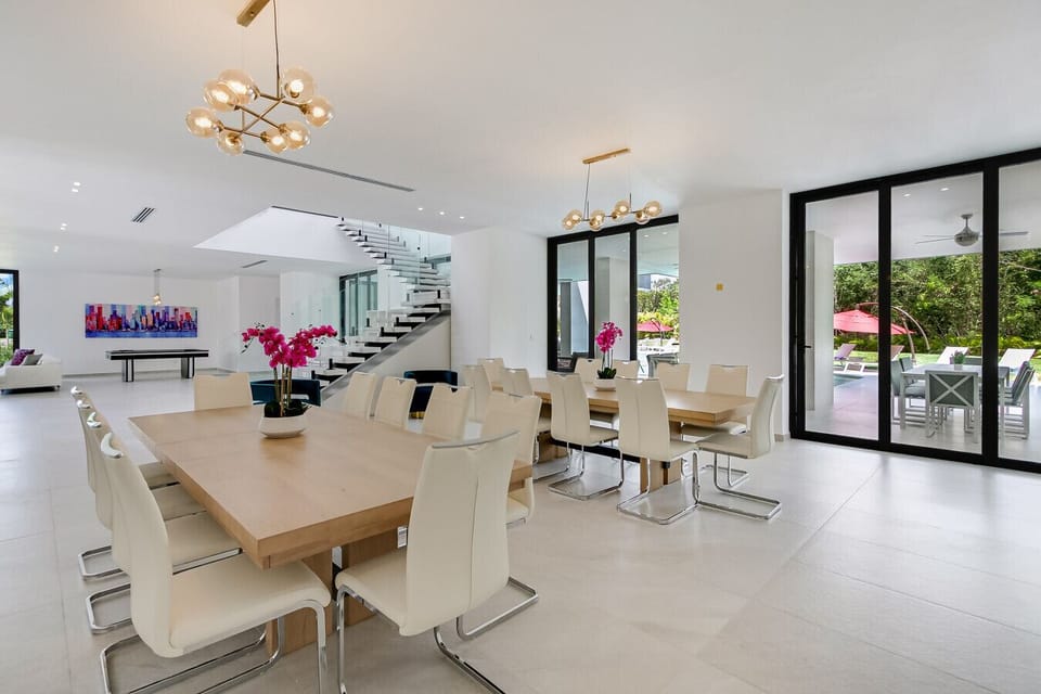 Las Palmas Mansion: Dining area at Las Palmas 3