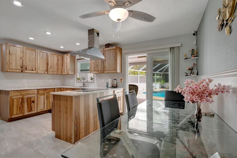 Family House, 3 Bedrooms, River View | Private kitchen