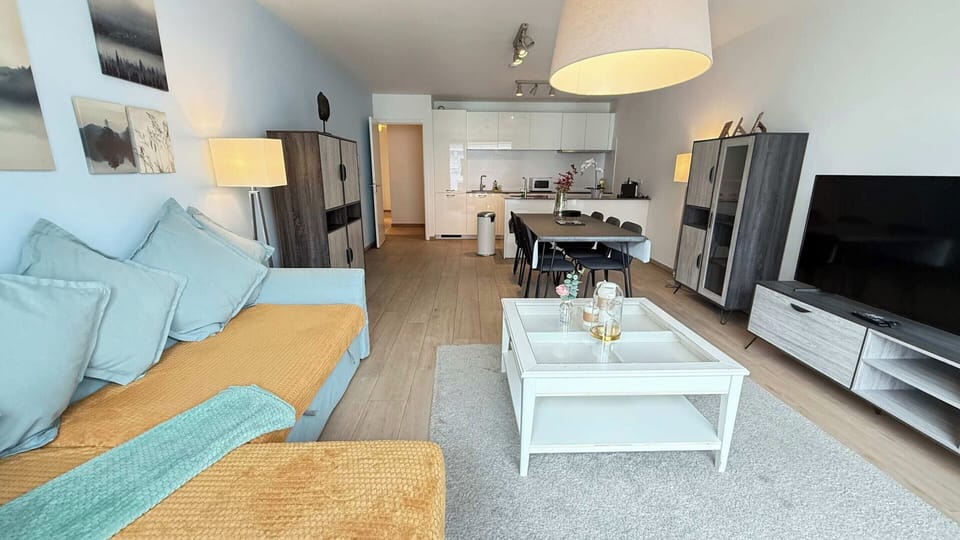 Apartment | Dining