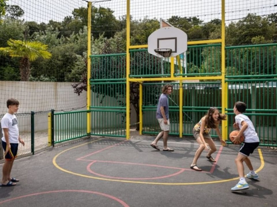 Sport court