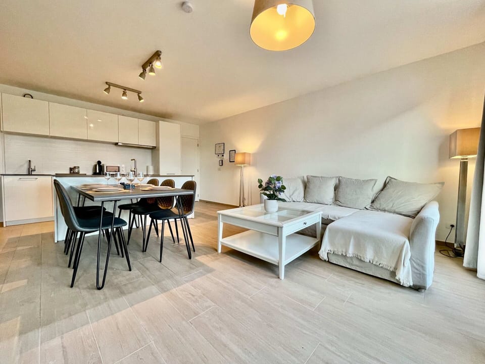 Apartment | Living room