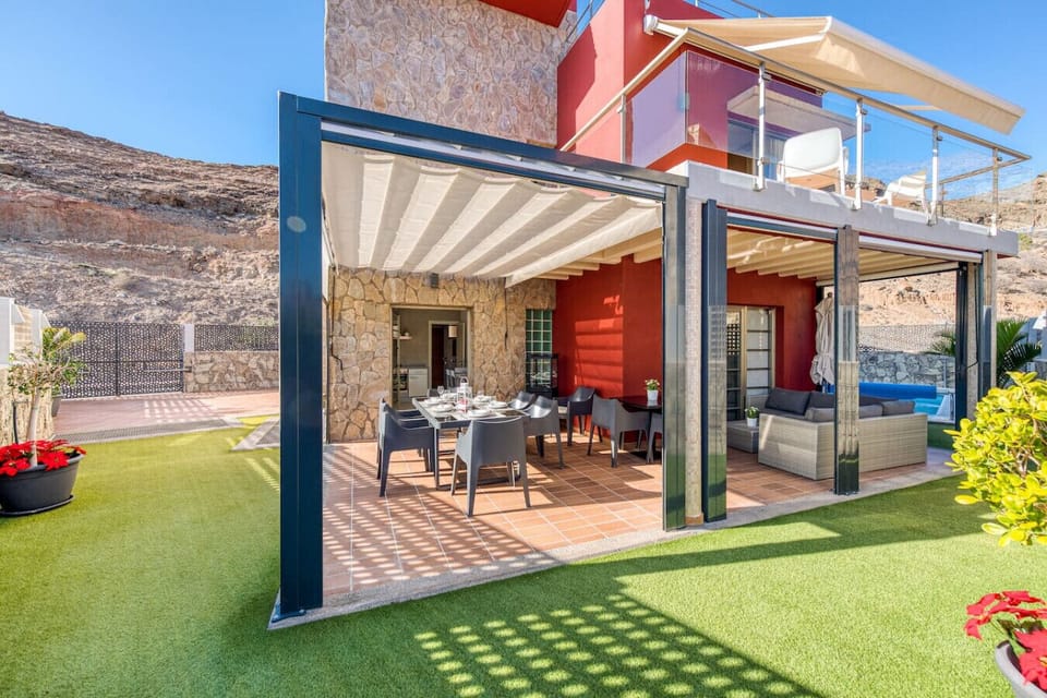 Outdoor dining area