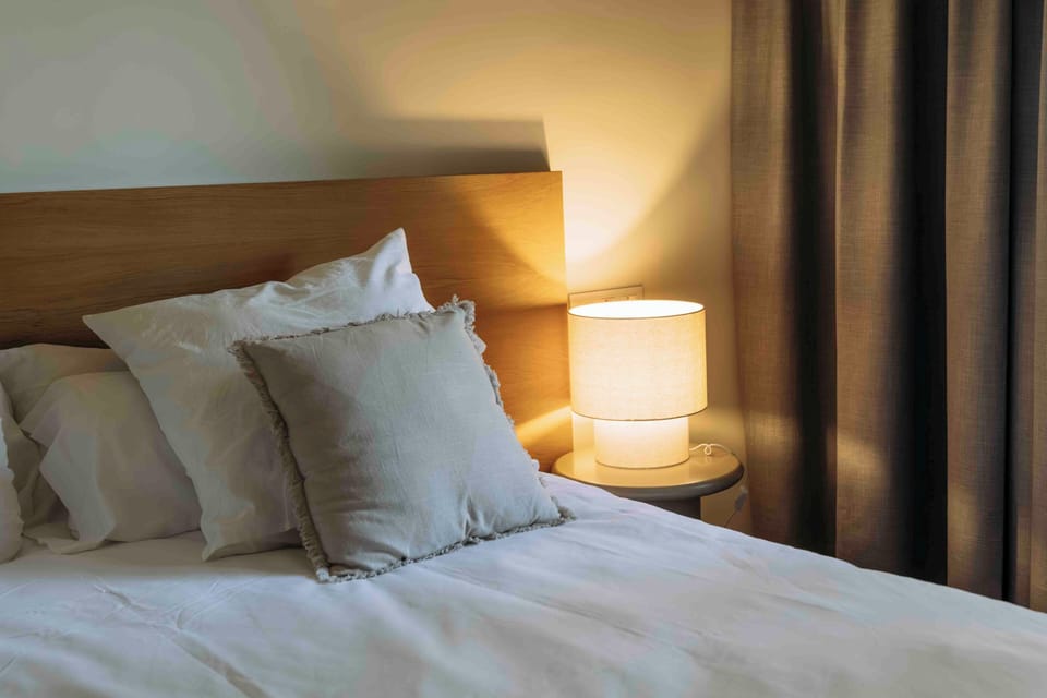 Superior Studio Suite | Desk, iron/ironing board, free WiFi