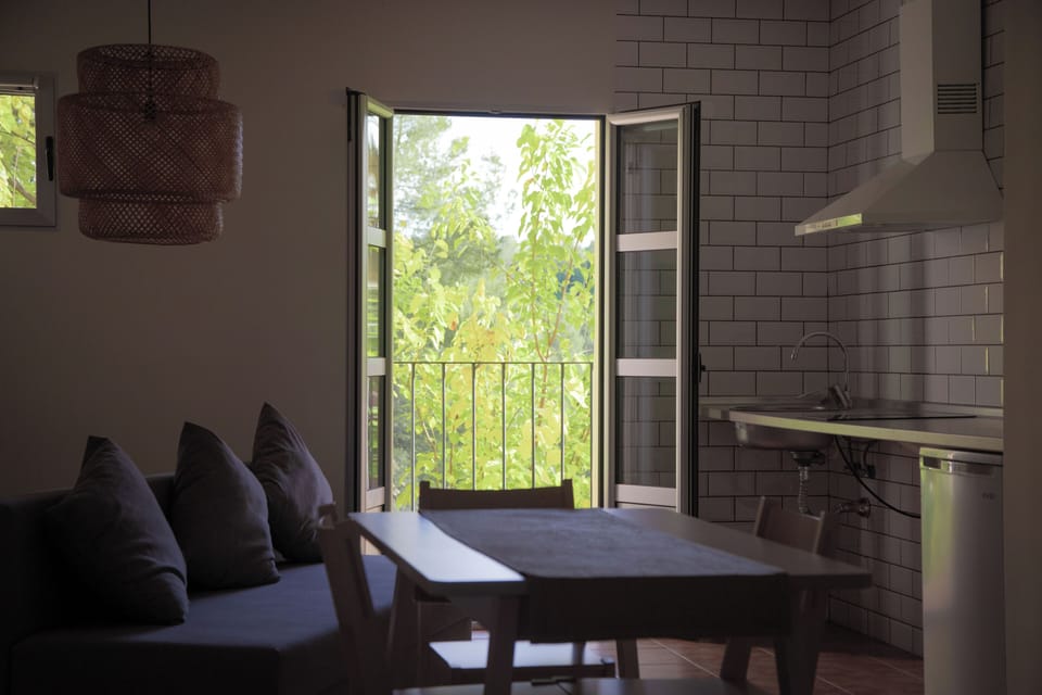 Superior Studio Suite | Dining