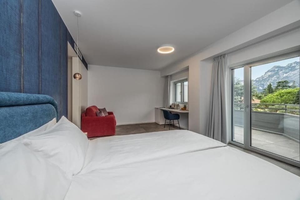 Superior Double or Twin Room, Balcony, Pool View | In-room safe, desk, blackout drapes, soundproofing