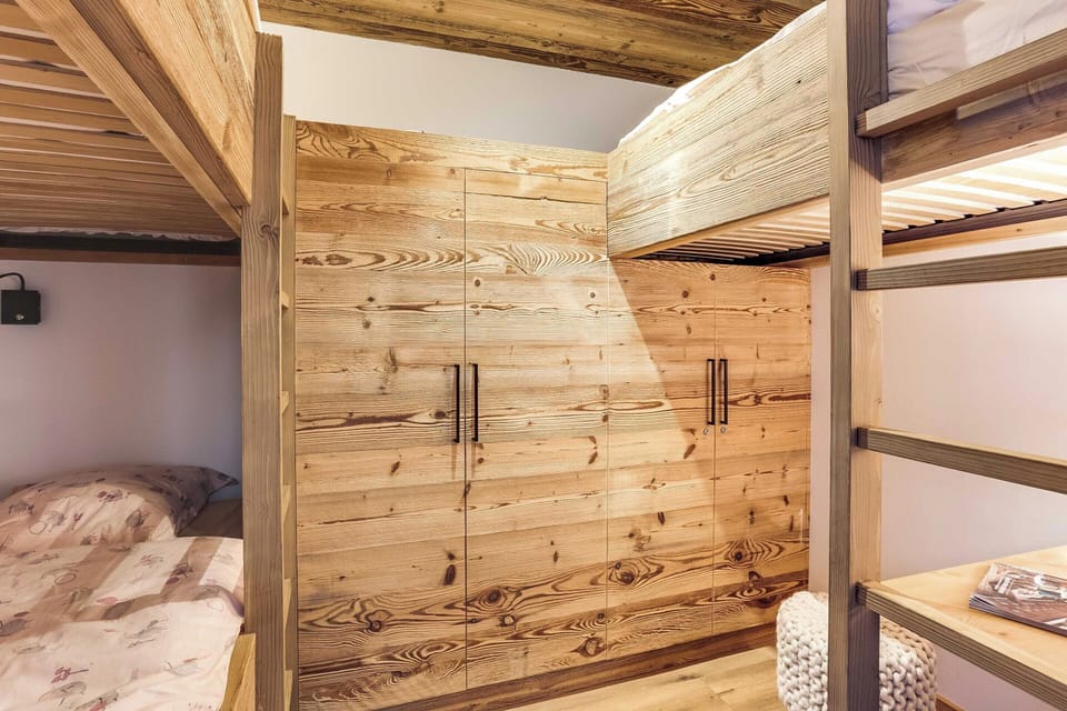 Apartment | 2 bedrooms, laptop workspace, iron/ironing board, bed sheets