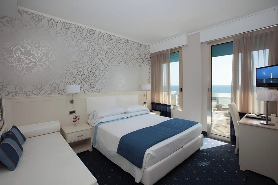 Deluxe Double or Twin Room | Egyptian cotton sheets, premium bedding, memory foam beds, in-room safe