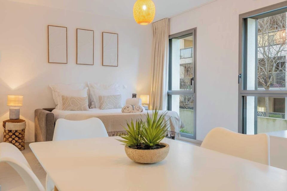 Apartment | Dining