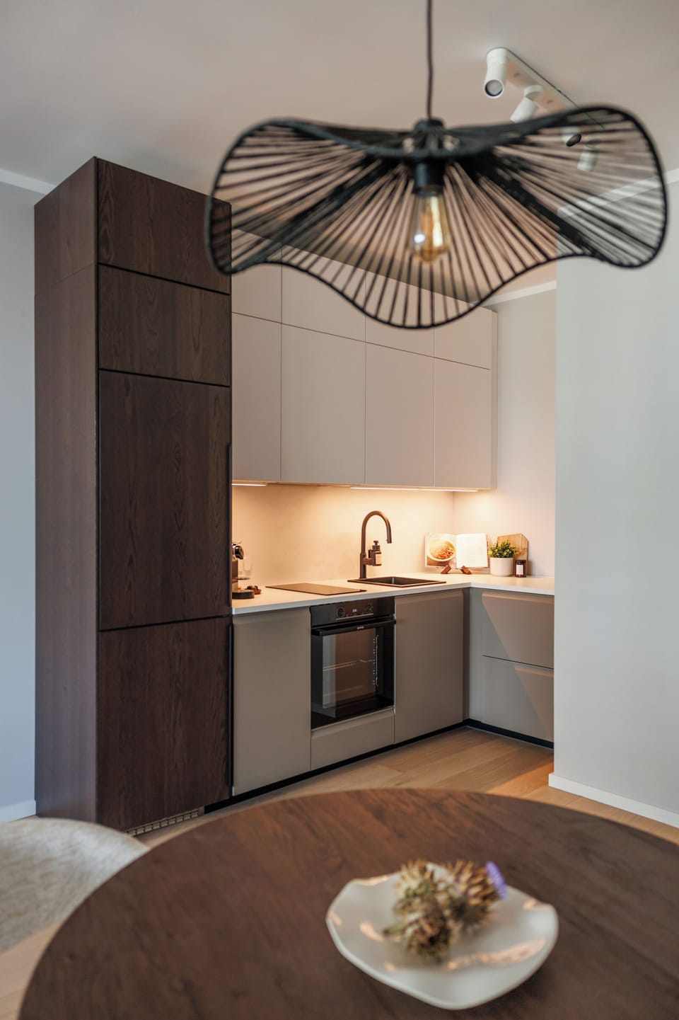 Luxury Apartment, Balcony, City View | In-room dining