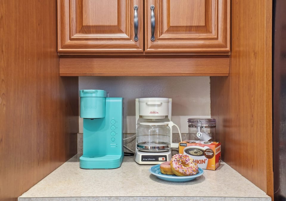 Coffee pot and Keurig provided