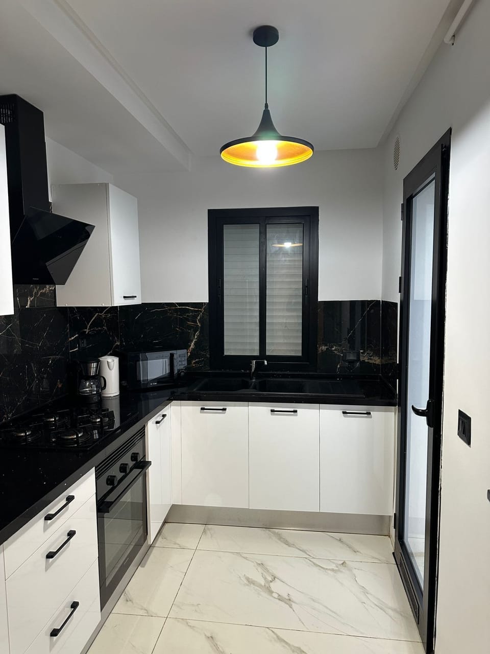 Apartment, 2 Bedrooms, Accessible, Smoking | Interior