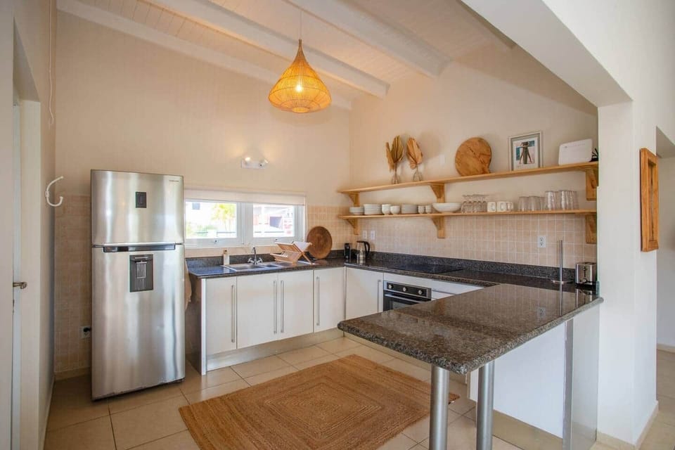 De Vos Apartments Villa Damasco |Keuken| in Jan Thiel