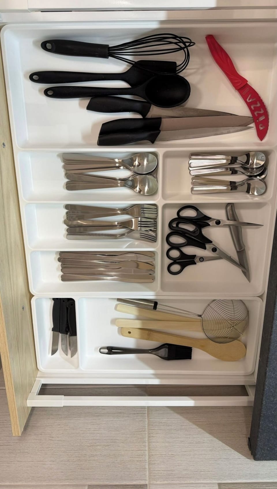 House, 2 Bedrooms, Garden View | Private kitchen | Cleaning supplies