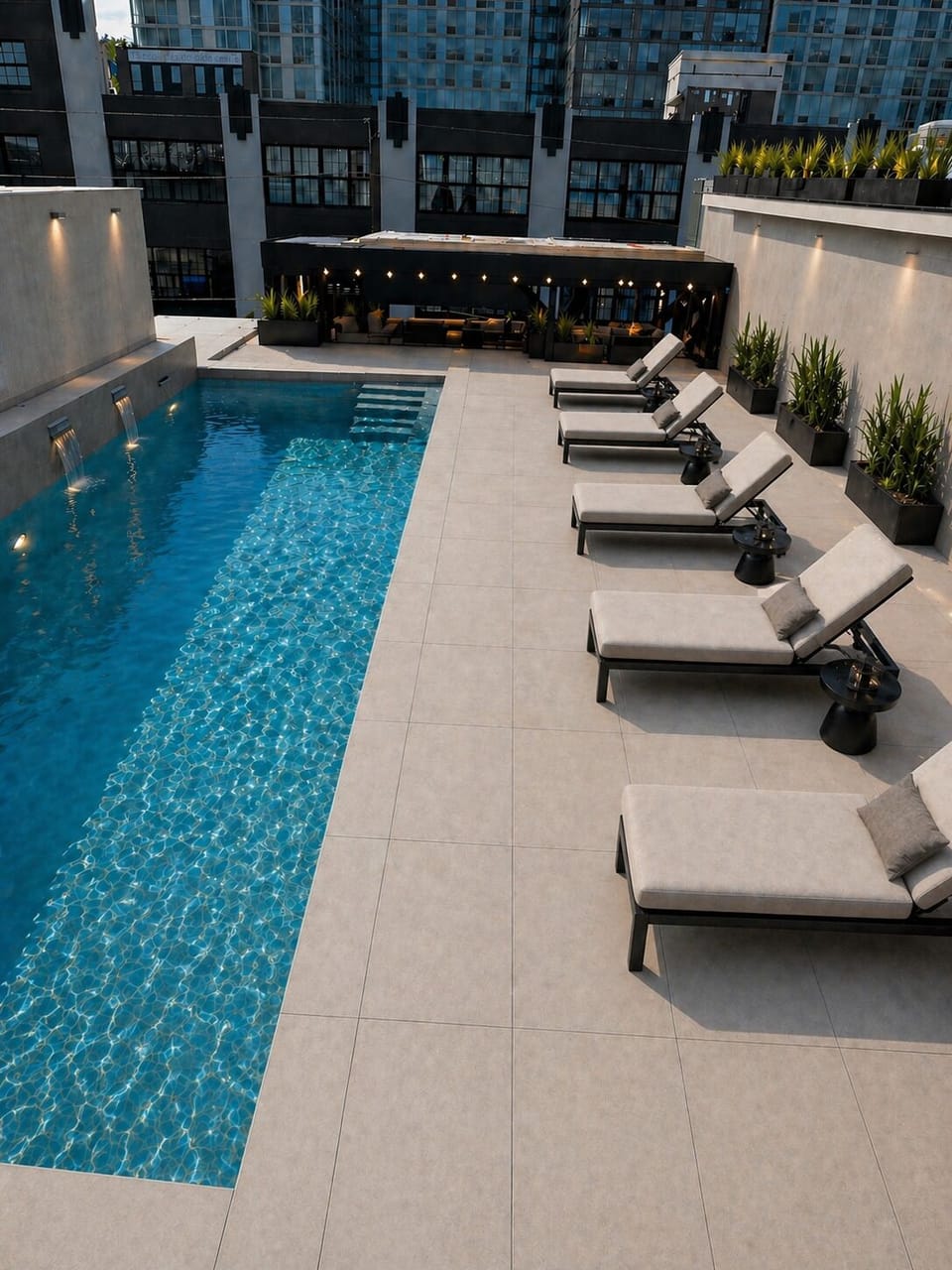 Guest at this house have access to a shared rooftop pool at our nearby property