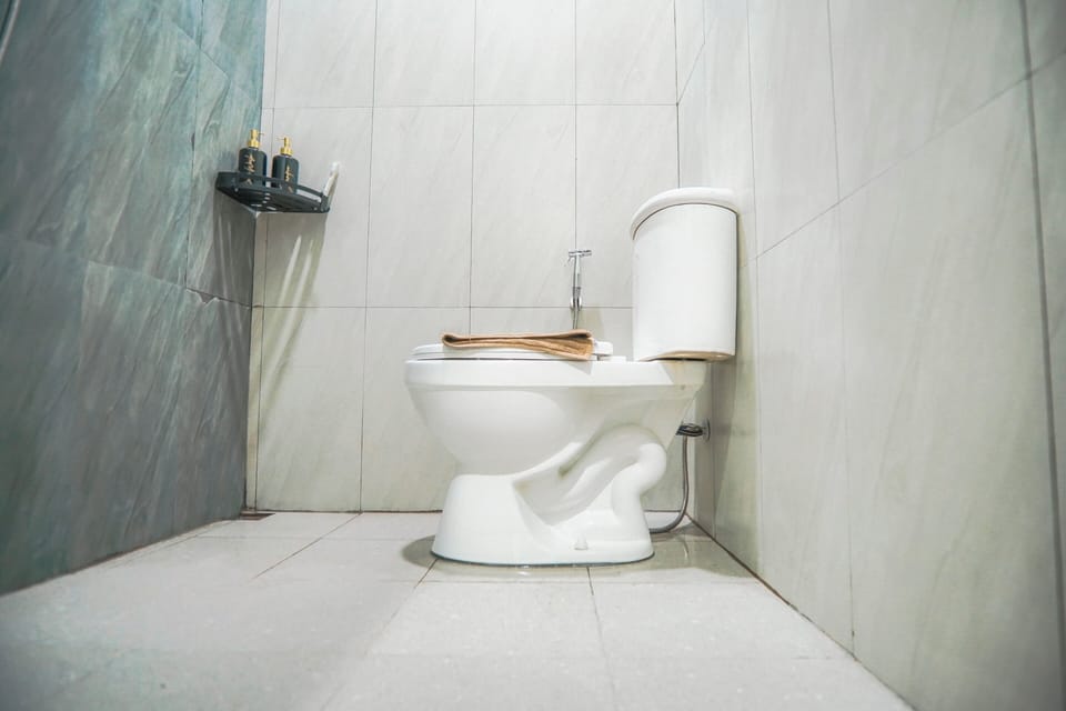 Superior Double Room | Bathroom | Shower, bidet, towels, soap