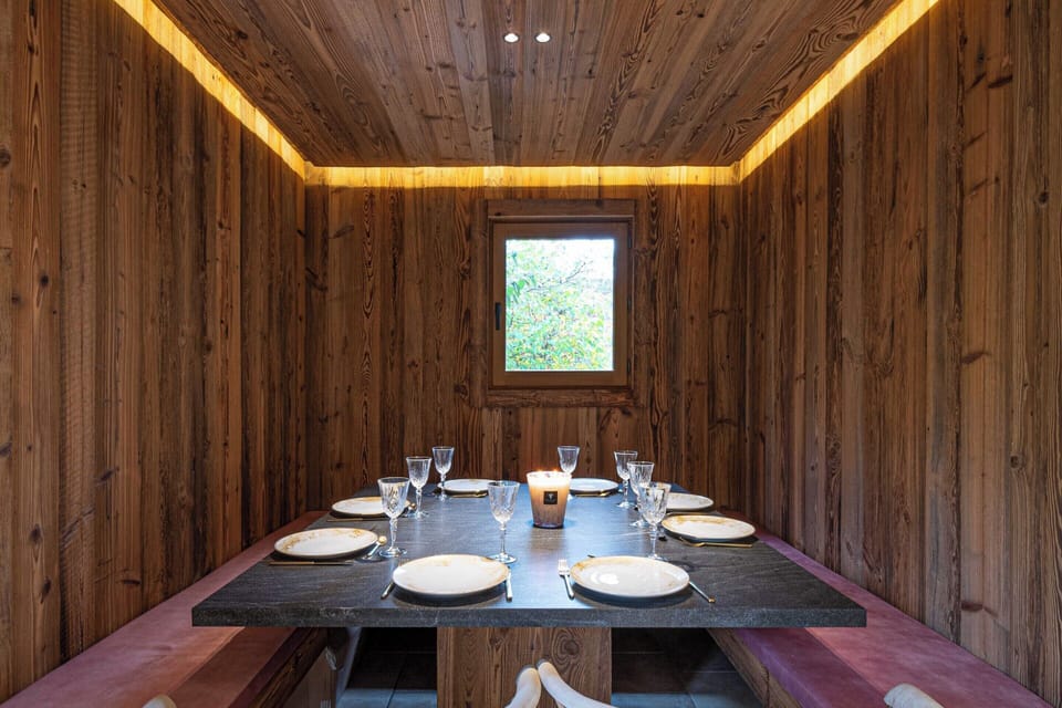 Chalet | Dining