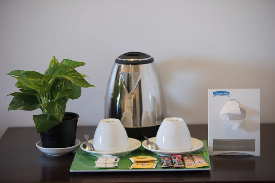 Deluxe Double Room | Coffee and/or coffee maker