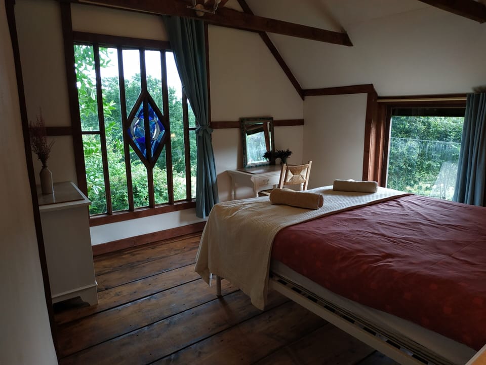 Superior Cabin, Shared Bathroom ((for five)) | WiFi, bed sheets