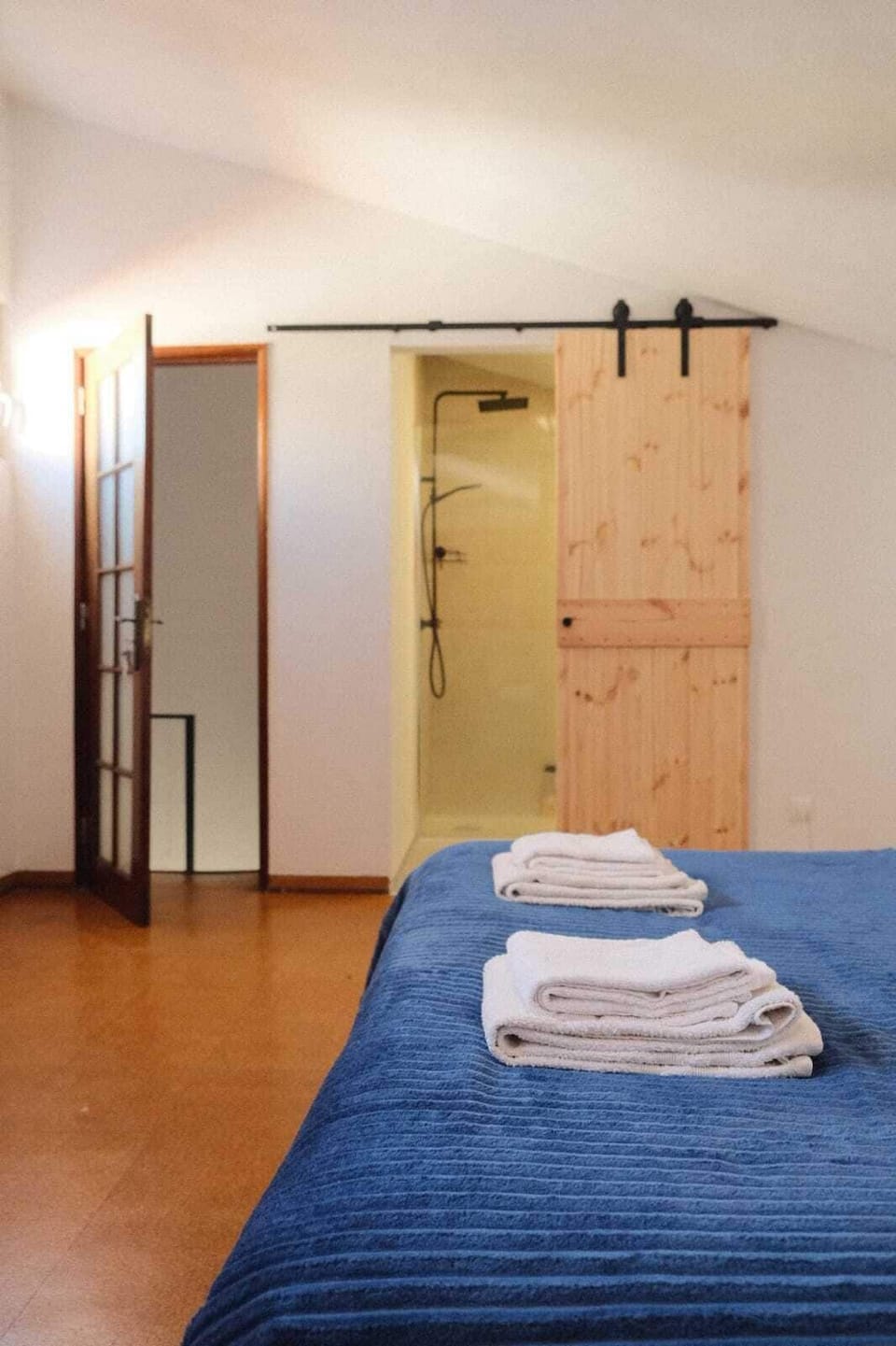 Soundproofing, iron/ironing board, free WiFi