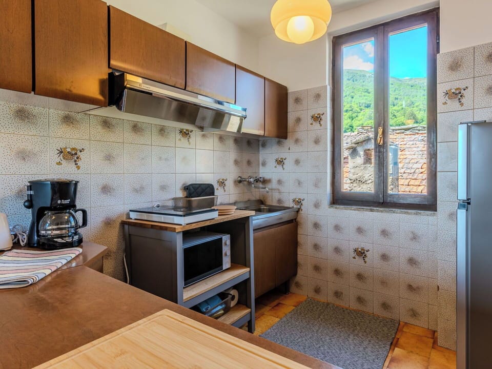 Furniture, Interior Design, Wall, Flooring, Wood, Floor, Room, Ceiling, Lighting, Home