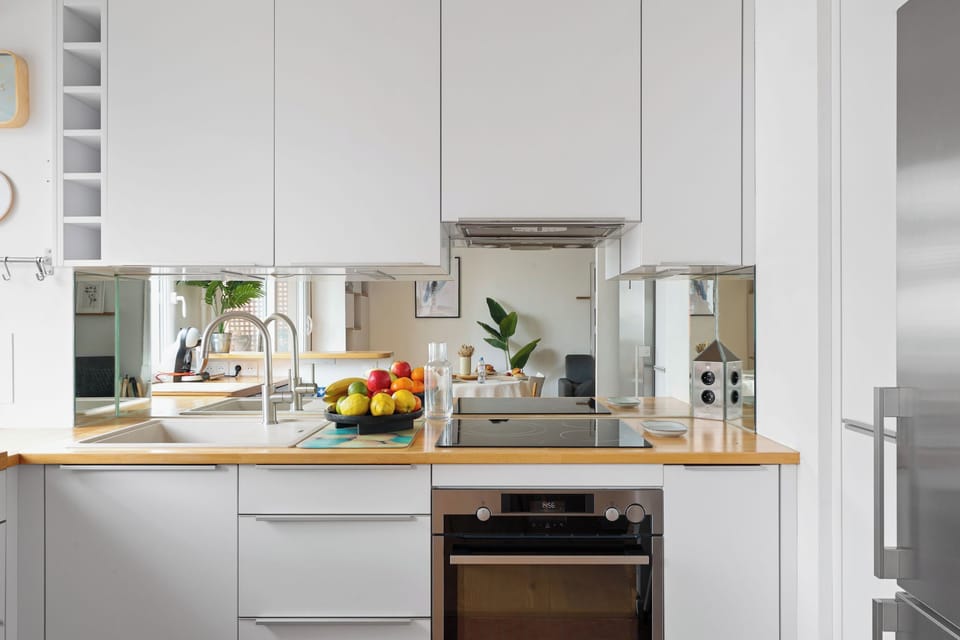 The kitchen is fully equipped to prepare a simple meal 