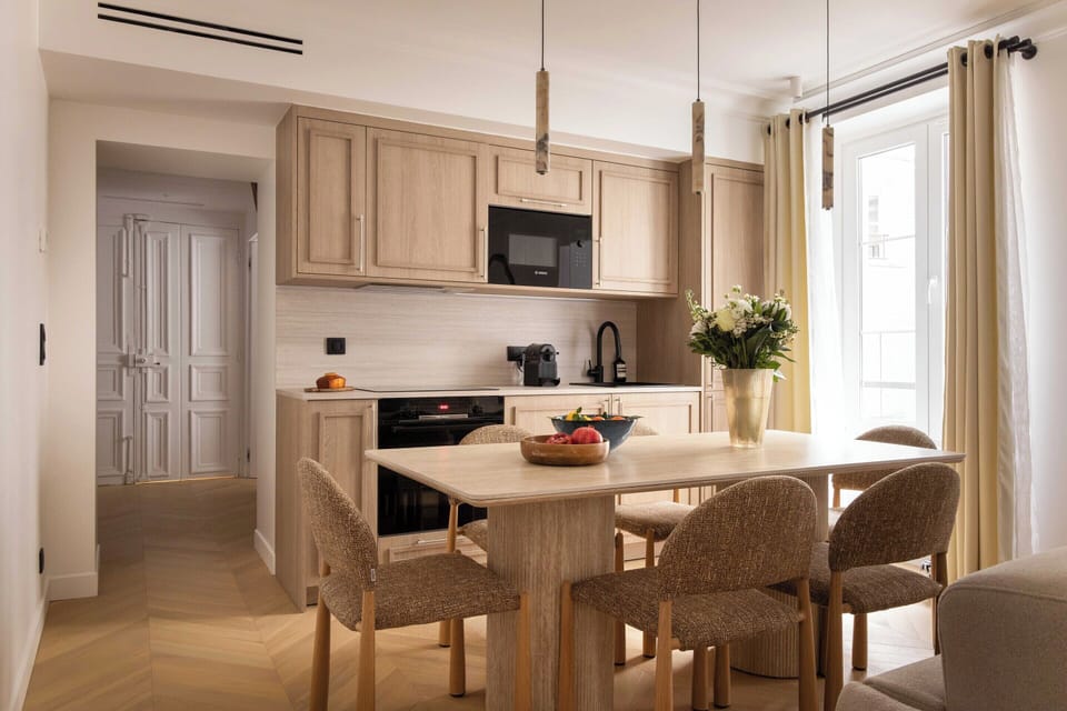 Apartment | Dining