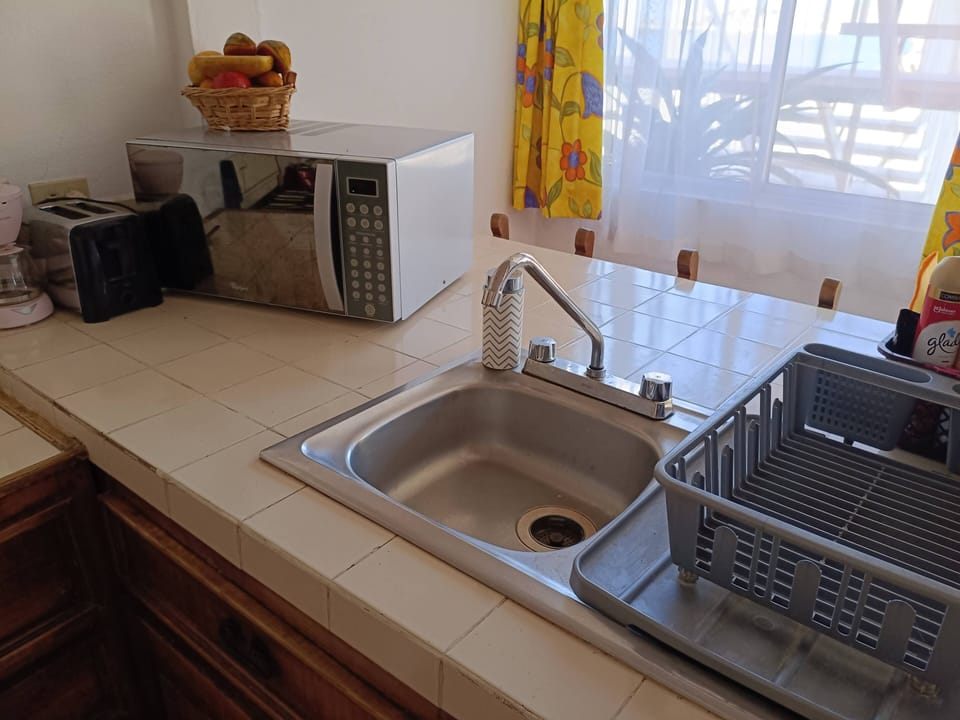 Standard Apartment, Beachside | Private kitchen