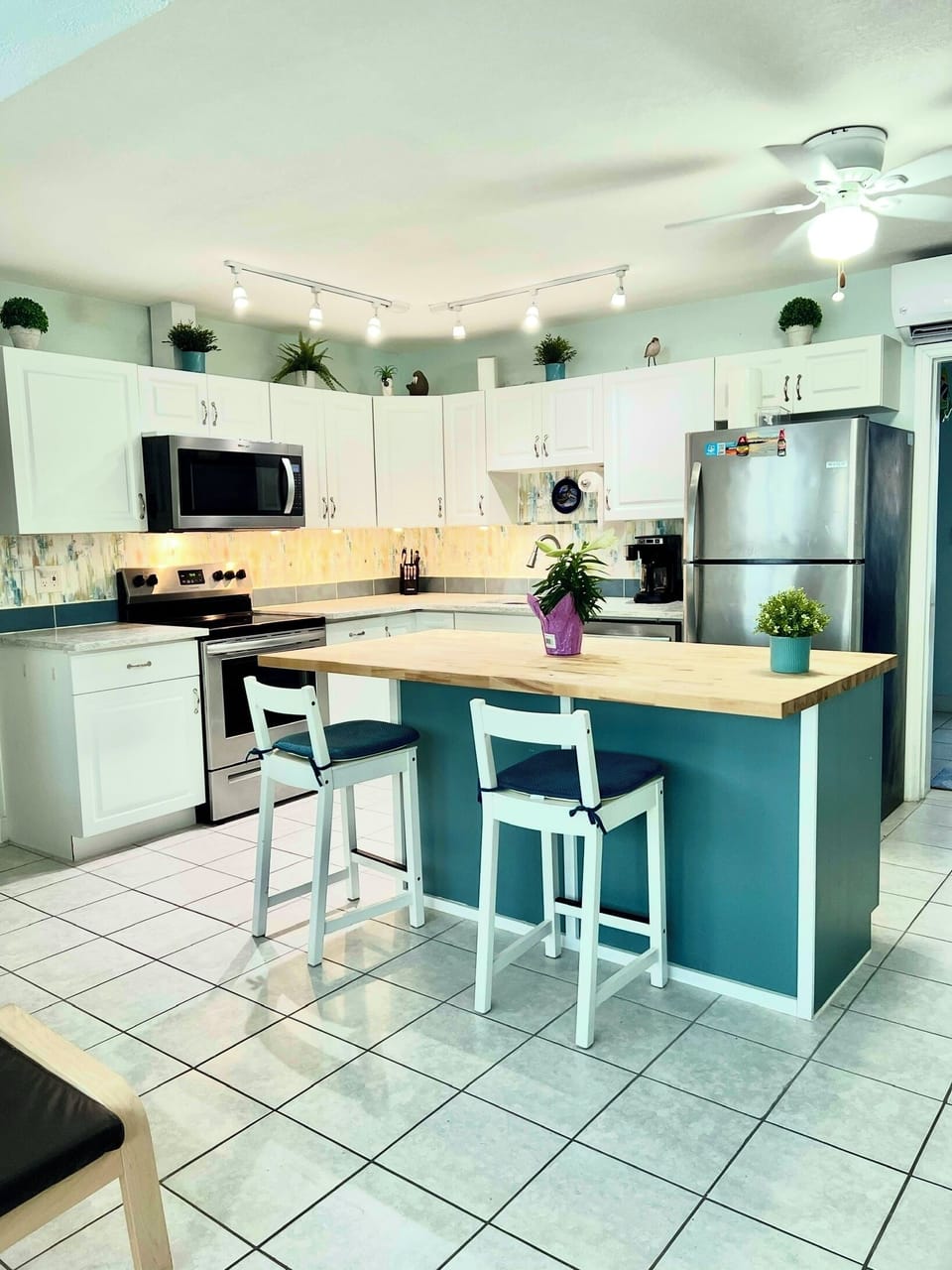 Fully equipped kitchen