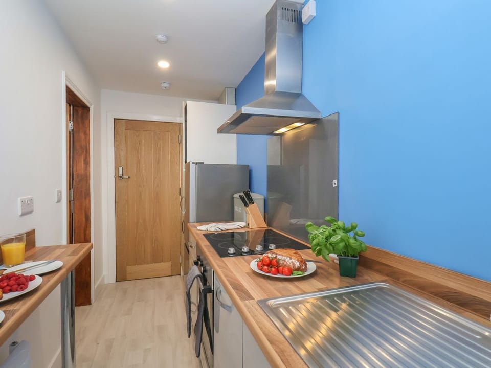 Dishwasher, cookware/dishes/utensils