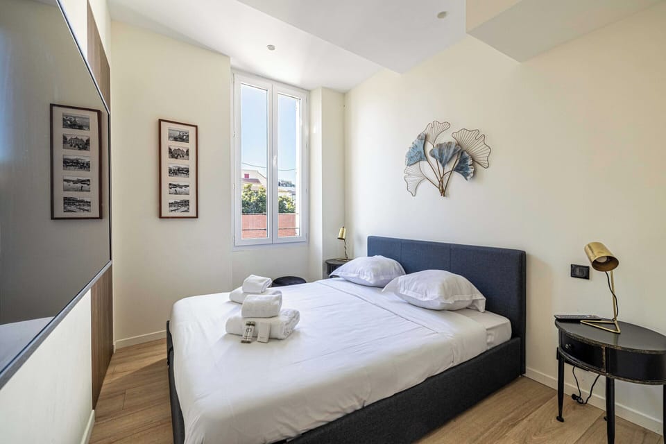 Apartment | 2 bedrooms, laptop workspace, iron/ironing board, WiFi (free)