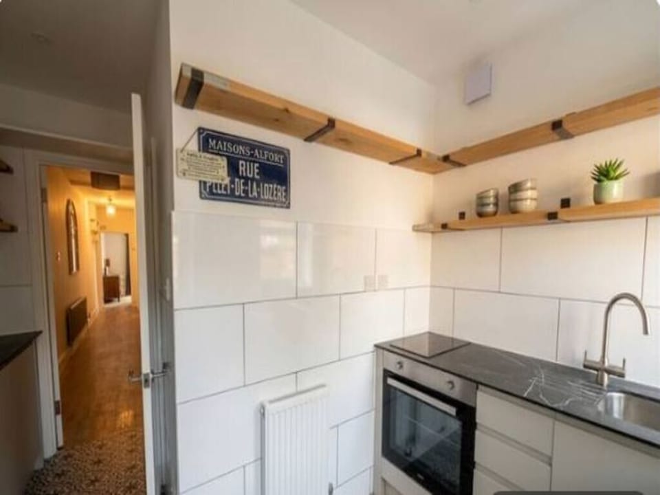 Apartment, 1 Bedroom | Private kitchen
