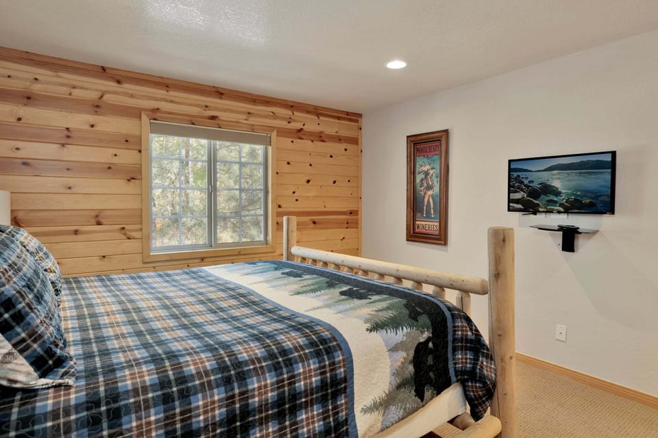 Cabin, Multiple Beds, Mountain View (2588) | 3 bedrooms, individually decorated, individually furnished, bed sheets