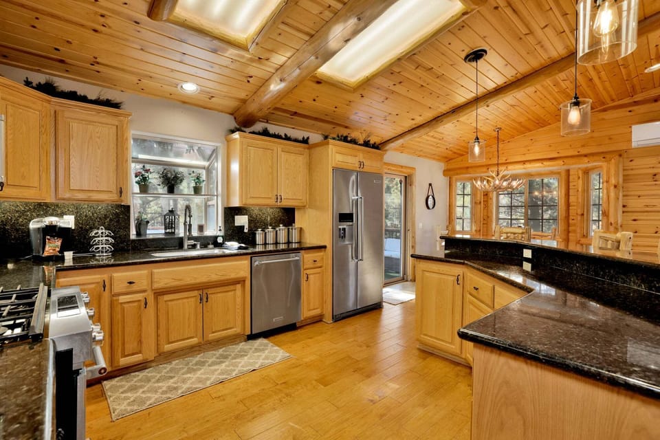 Cabin, Multiple Beds, Mountain View (2588) | Private kitchen