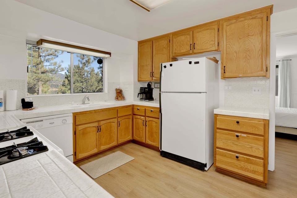 Cabin, Multiple Beds, Mountain View (2590) | Private kitchen