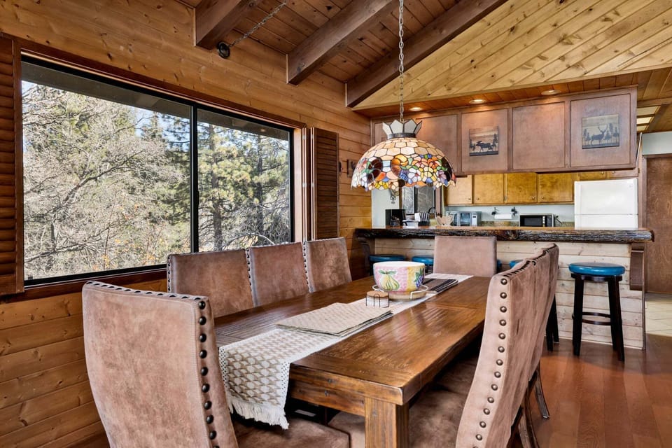 Cabin, Multiple Beds, Mountain View (2600) | 3 bedrooms, individually decorated, individually furnished, bed sheets