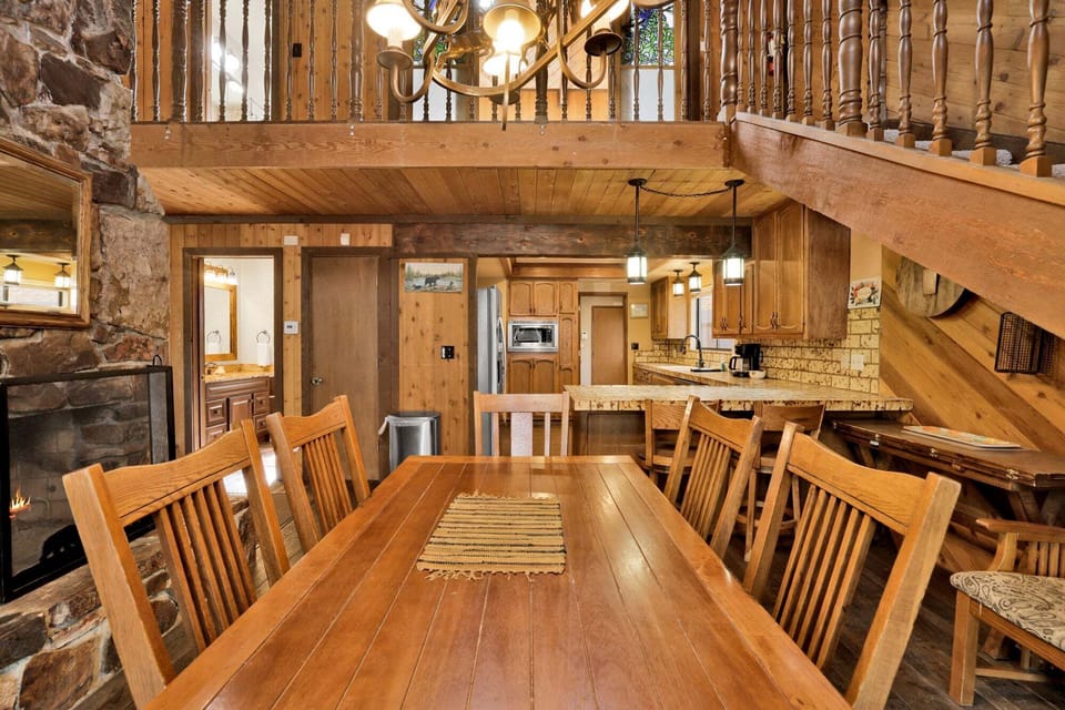 Cabin, Multiple Beds | 4 bedrooms, individually decorated, individually furnished, bed sheets