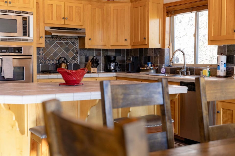 Cabin, Multiple Beds, Mountain View (2606) | Private kitchen