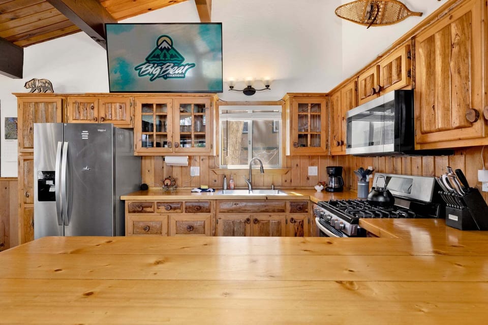 Cabin, Multiple Beds | Private kitchen