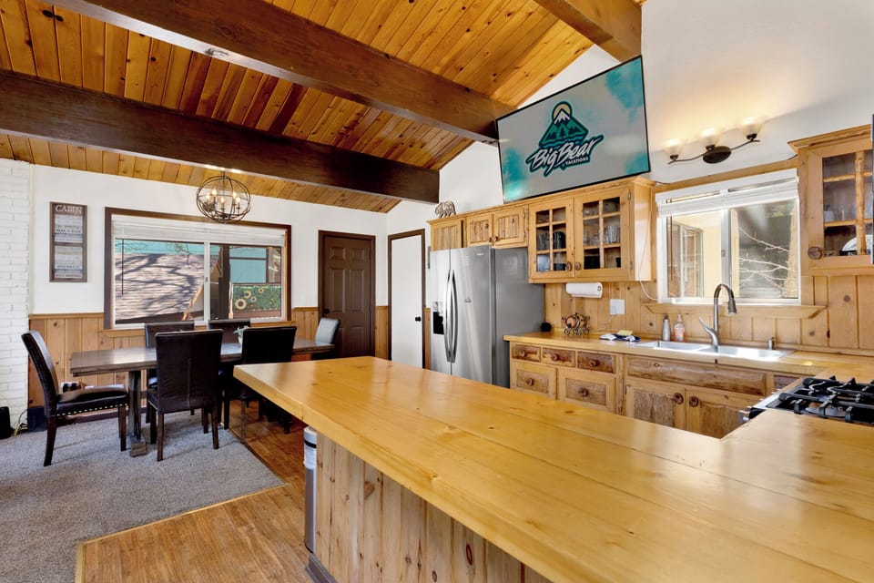 Cabin, Multiple Beds | Private kitchen