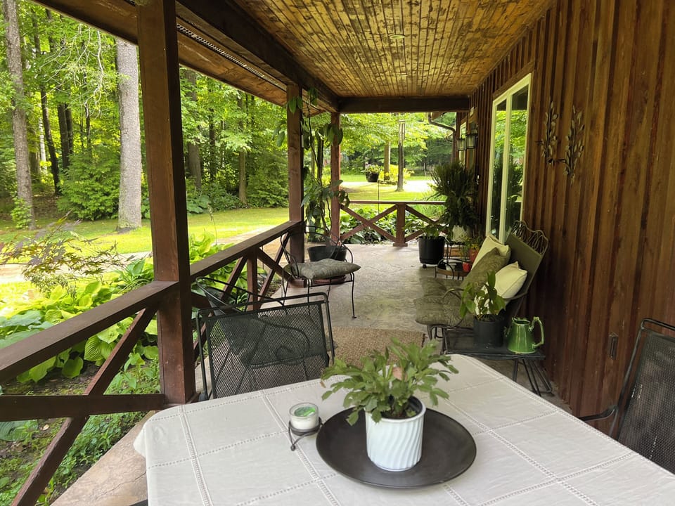 Outdoor dining